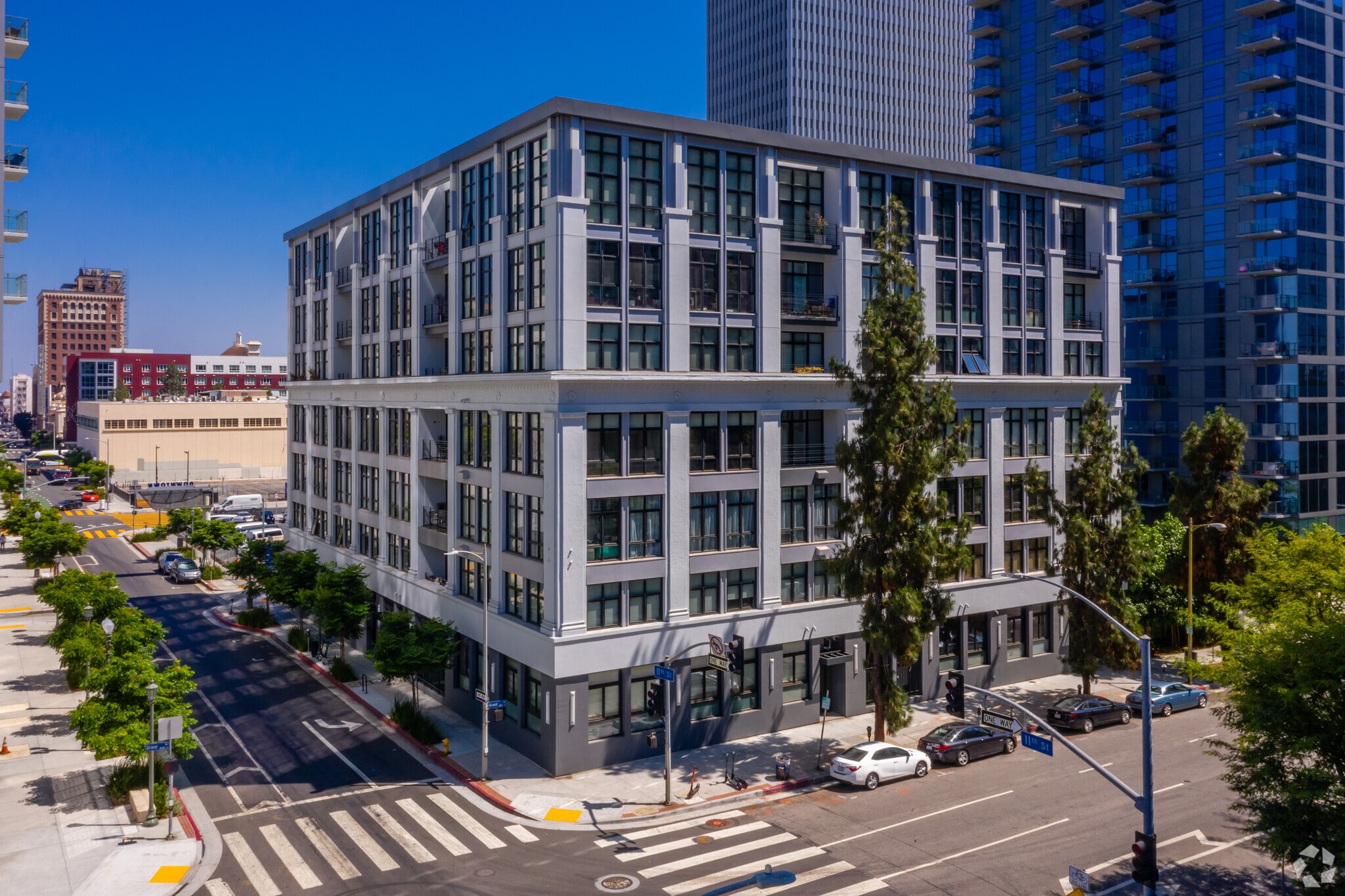 1100 S Grand Ave, Los Angeles, CA à vendre Photo principale- Image 1 de 24