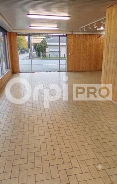 Flex in Pessac for sale - Building Photo - Image 3 of 4