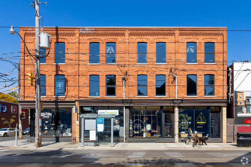 974 Queen St E, Toronto, ON for lease - Building Photo - Image 2 of 4