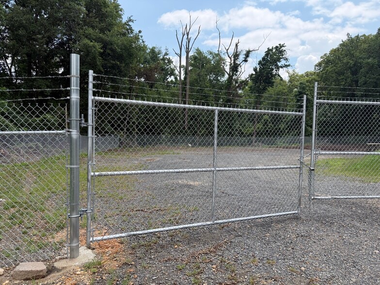 10301 Richmond Hwy, Lorton, VA for lease - Building Photo - Image 3 of 3
