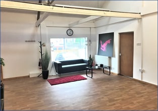 1A Mercer St, Accrington for lease Interior Photo- Image 2 of 3