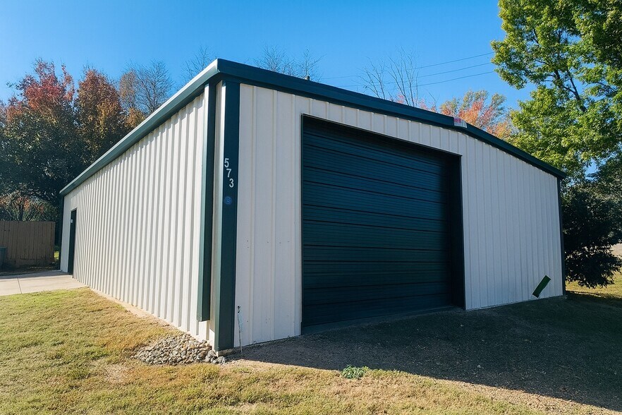 573 State 274 hwy, Canton, TX à louer - Photo du bâtiment - Image 2 de 19