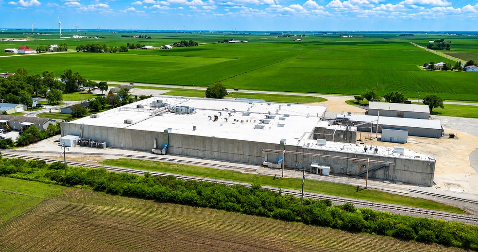 320 W Gridley Rd, Gridley, IL for lease - Building Photo - Image 2 of 5