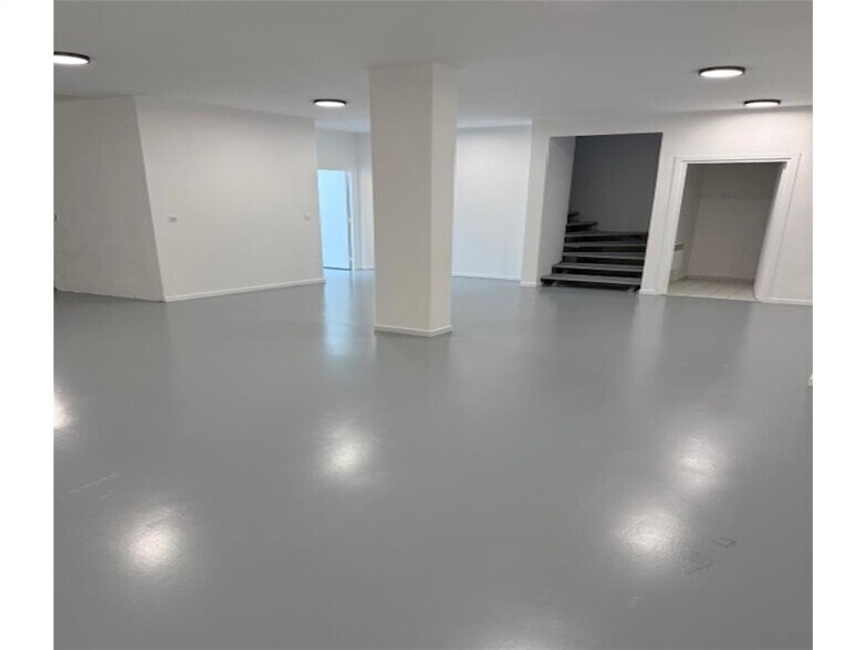 Flex dans Villeneuve-la-Garenne à louer - Photo intérieure - Image 3 de 8