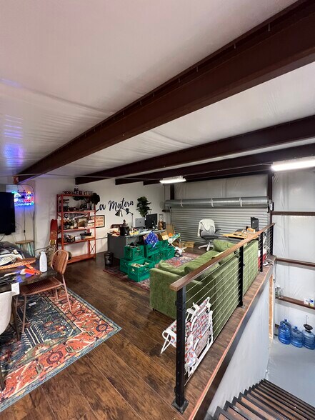 22108 Hwy 71 W, Spicewood, TX à louer - Photo du bâtiment - Image 3 de 11