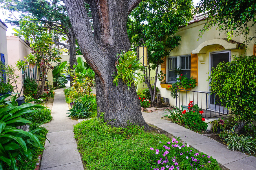 1307 17th St, Santa Monica, CA à vendre - Photo principale - Image 1 de 1