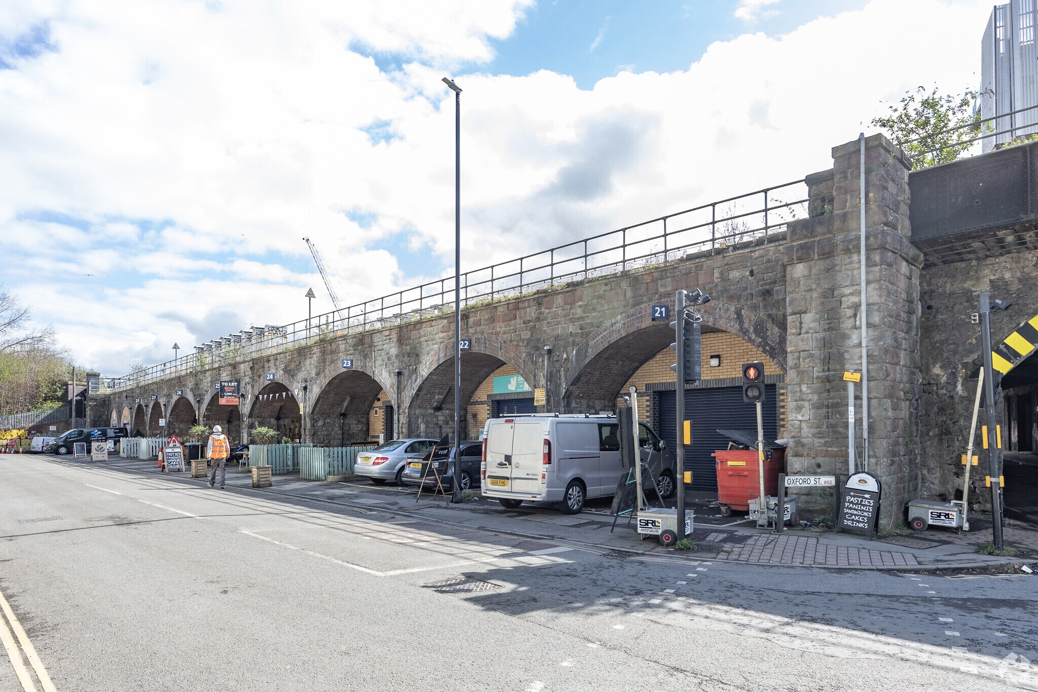 Oxford St, Bristol à louer Photo principale- Image 1 de 3