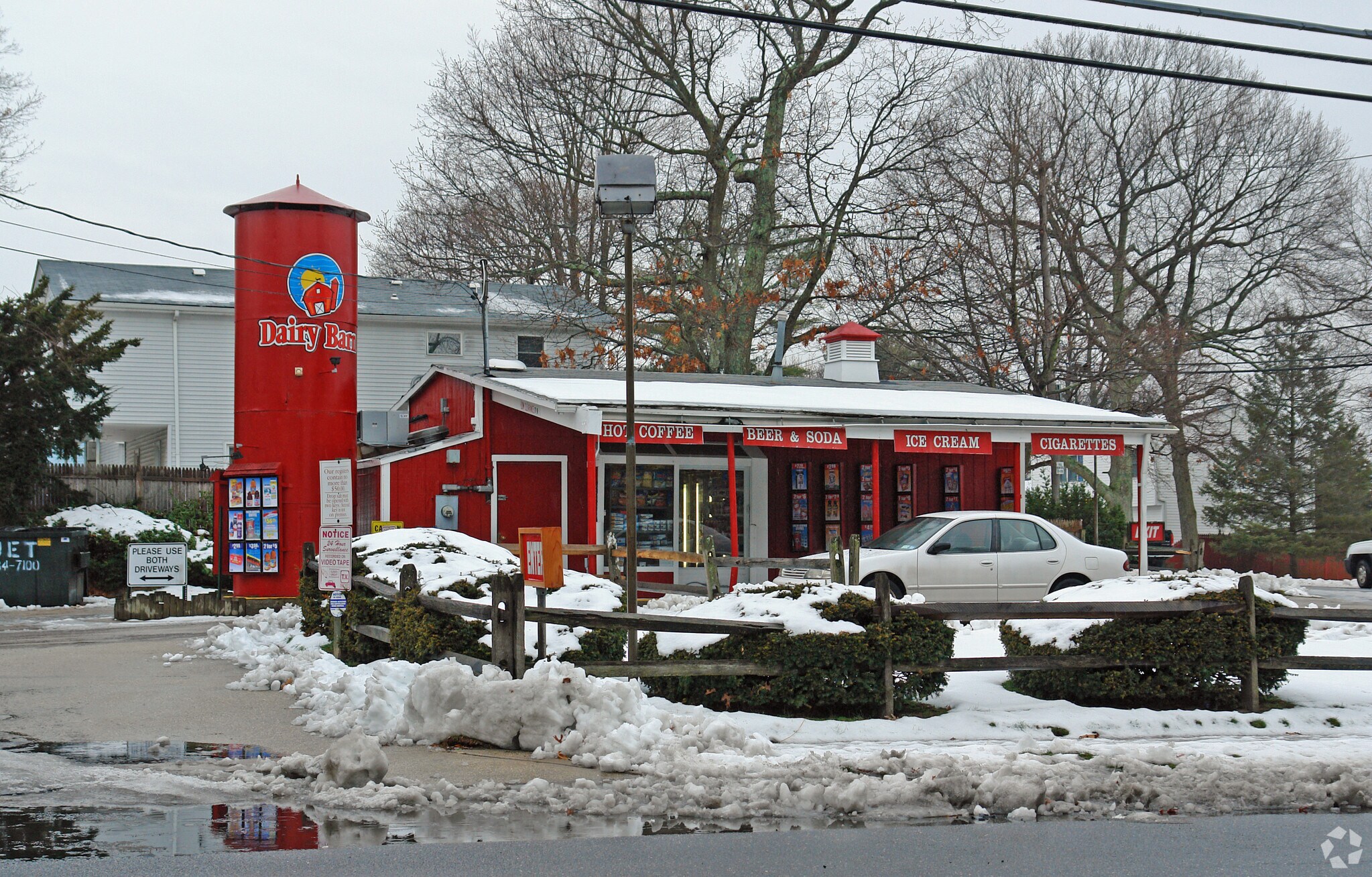 370 Hawkins Ave, Ronkonkoma, NY for sale Primary Photo- Image 1 of 3
