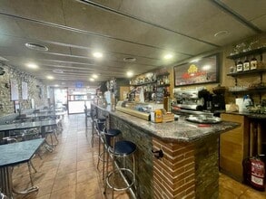 Retail in Granollers, Barcelona for lease Interior Photo- Image 2 of 13