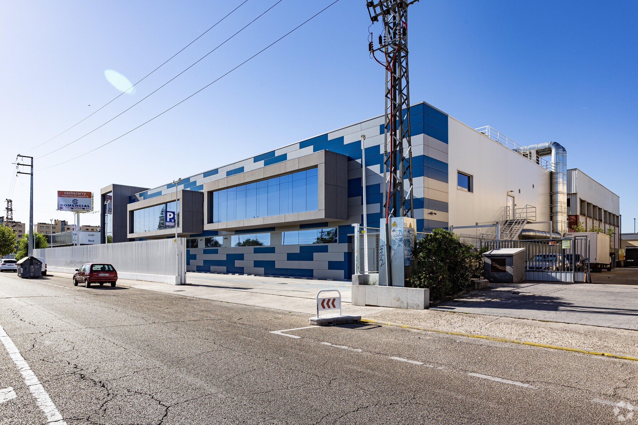 Industrial in Leganés, MAD for lease Primary Photo- Image 1 of 4