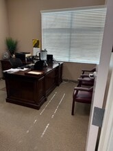 6206 W Desert Inn Rd, Las Vegas, NV à louer Photo intérieure- Image 2 de 10