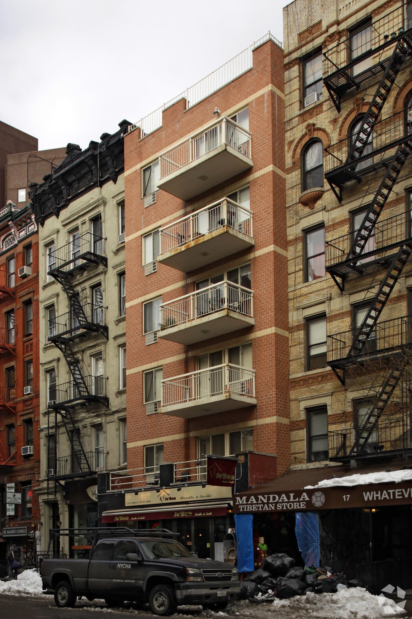 15 St. Marks Pl, New York, NY à vendre Photo principale- Image 1 de 4