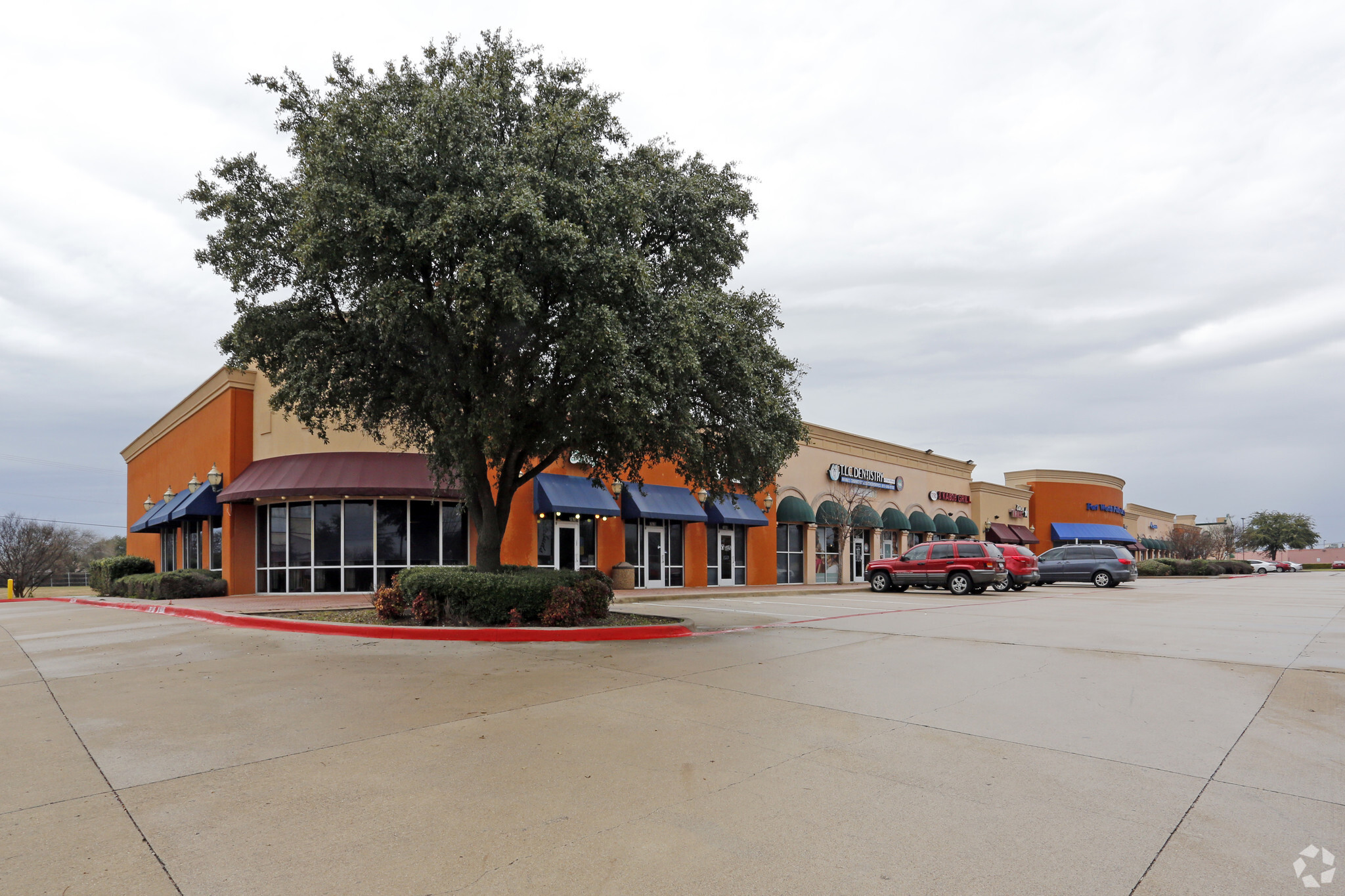 7628-7674 McCart Ave, Fort Worth, TX for lease Building Photo- Image 1 of 3