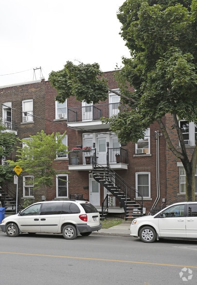 3337 Rue De Verdun, Verdun, QC for sale - Primary Photo - Image 1 of 2