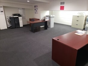 7624 Varna Ave, North Hollywood, CA for lease Interior Photo- Image 2 of 19