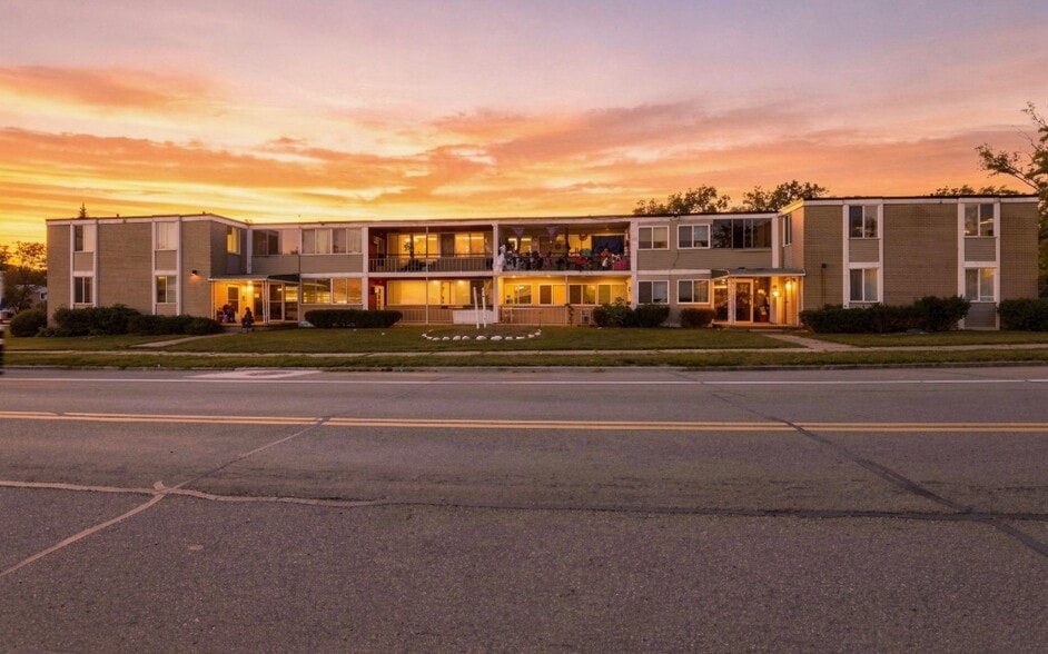 19143 Berg Rd, Detroit, MI for sale - Building Photo - Image 3 of 20