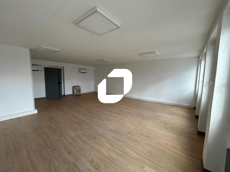 Bureau dans Créteil à louer - Photo intérieure - Image 3 de 17