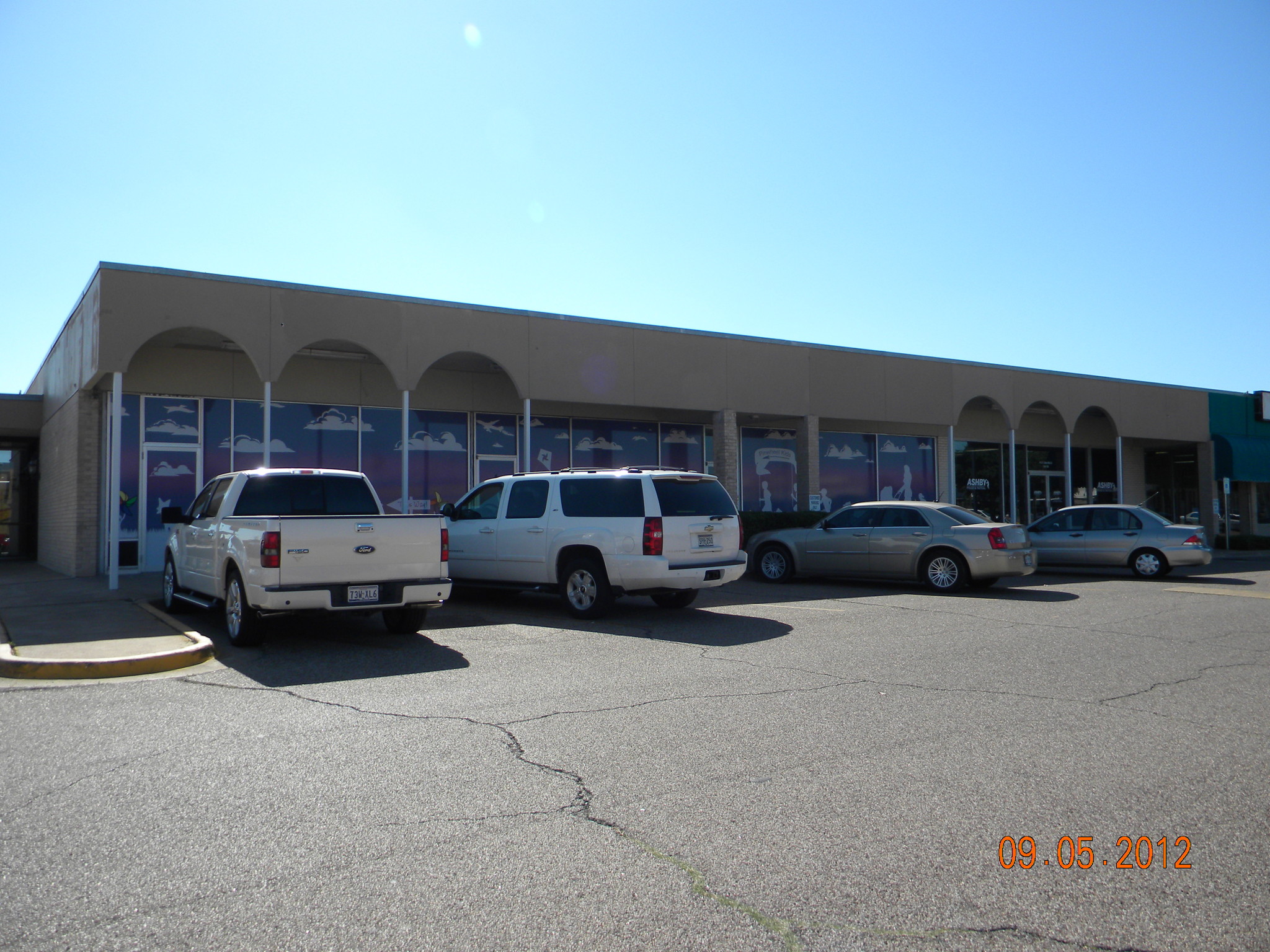 1412-1420 N Valley Mills Dr, Waco, TX for lease Building Photo- Image 1 of 3