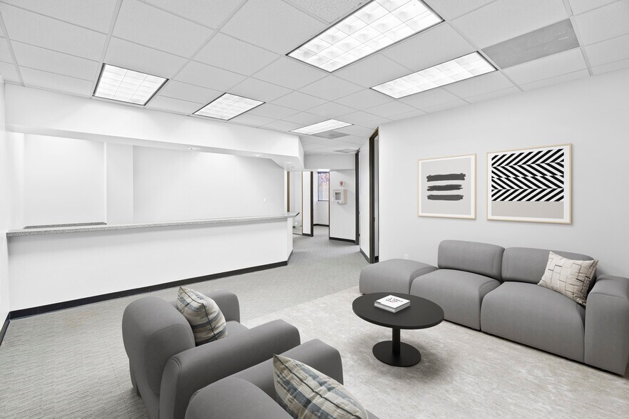 17030 Nanes Dr, Houston, TX à louer - Photo du bâtiment - Image 2 de 23