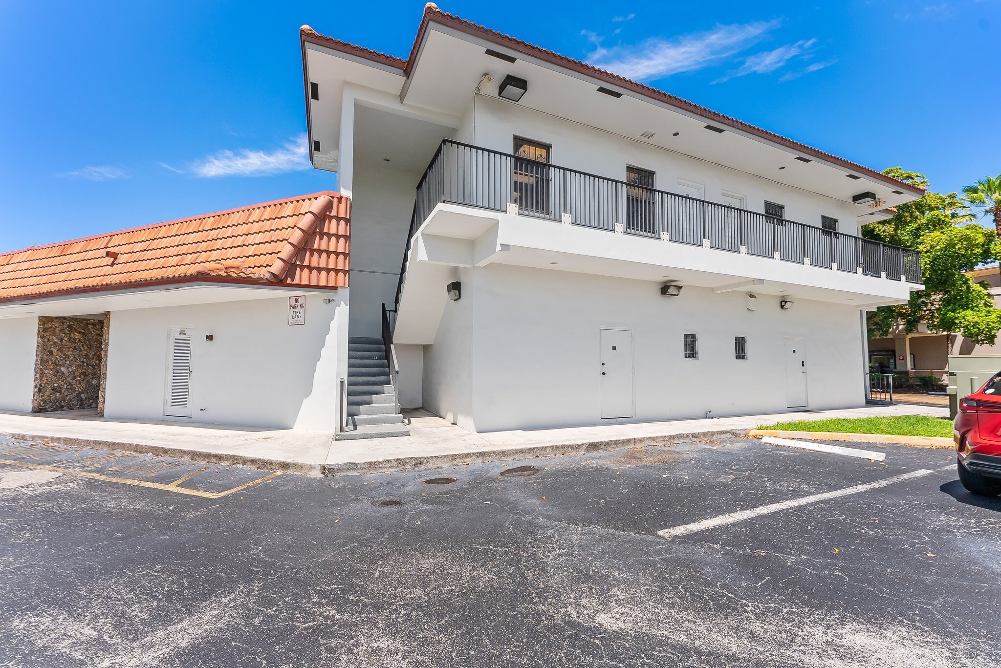 201 N University Dr, Plantation, FL for lease Building Photo- Image 1 of 9