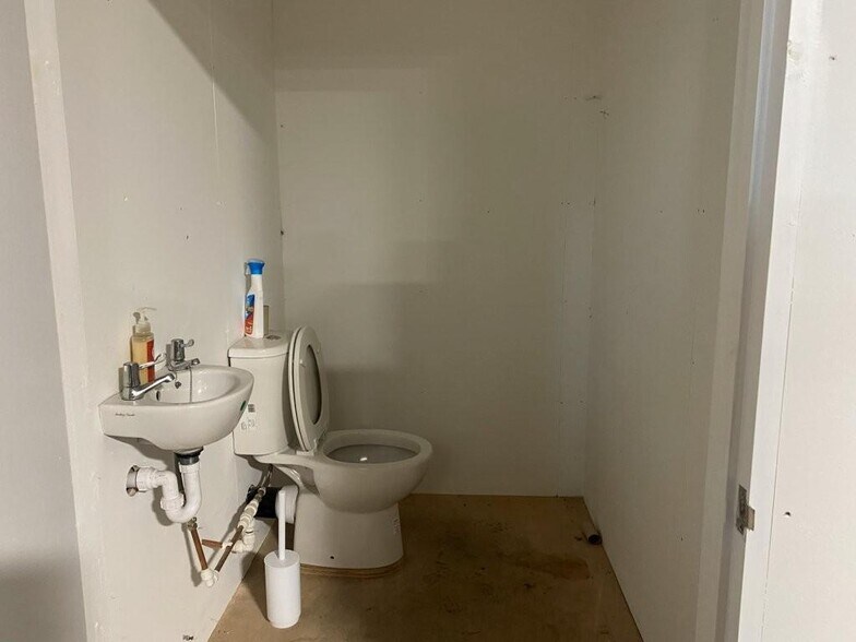 Prentice Rd, Stowmarket à louer - Photo du bâtiment - Image 3 de 3