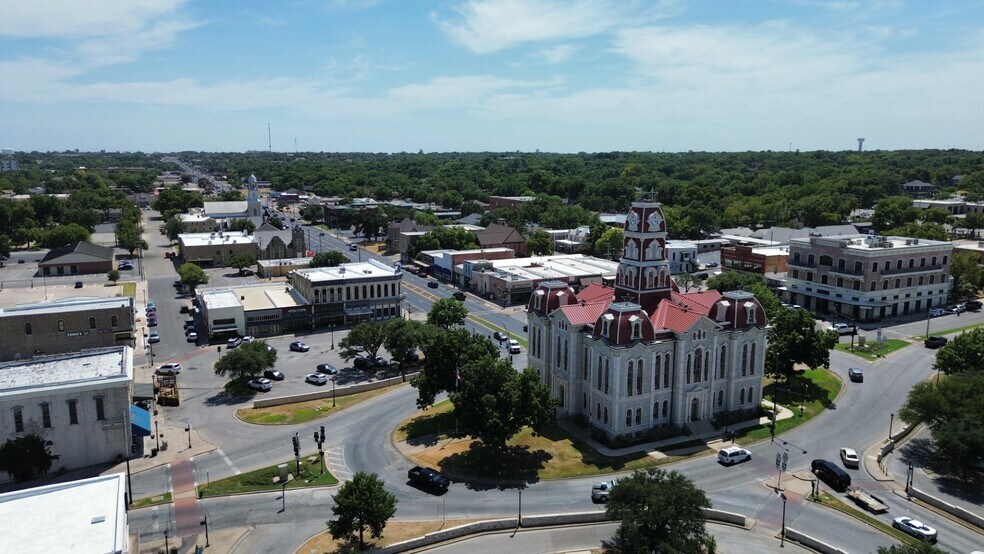 112 S Main St, Weatherford, TX à louer - Aérien - Image 2 de 7