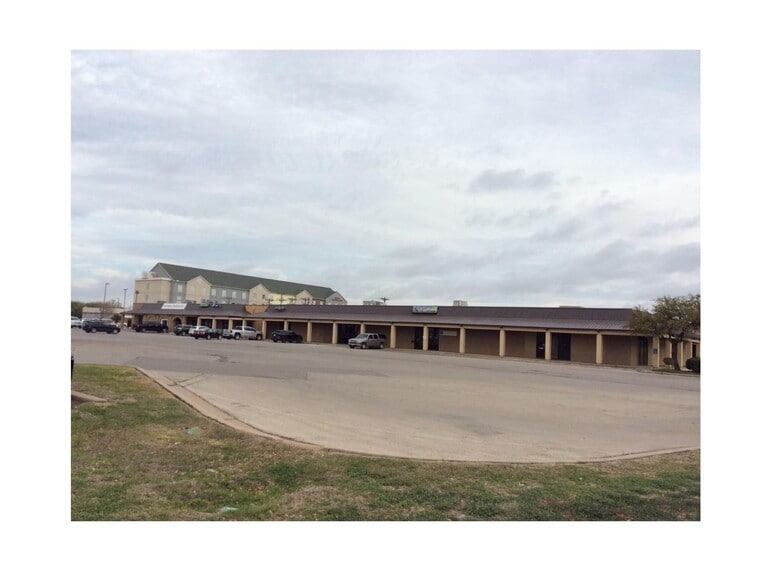 4582 Buffalo Gap Rd, Abilene, TX for lease - Building Photo - Image 3 of 3
