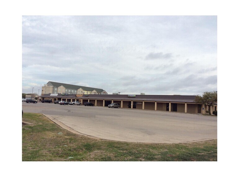 4582 Buffalo Gap Rd, Abilene, TX à louer - Photo du bâtiment - Image 3 de 3