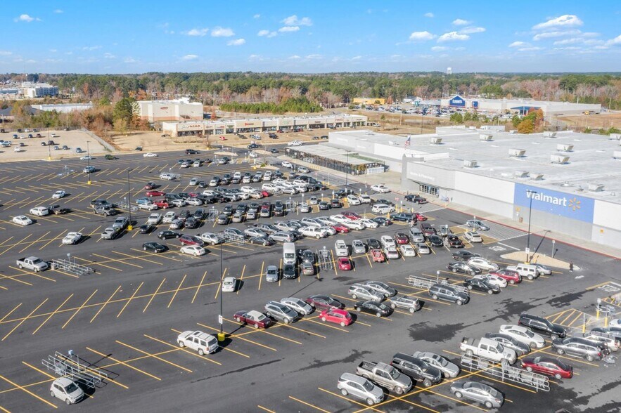 1401-1425 Eagle Dr, Ruston, LA for lease - Building Photo - Image 1 of 6