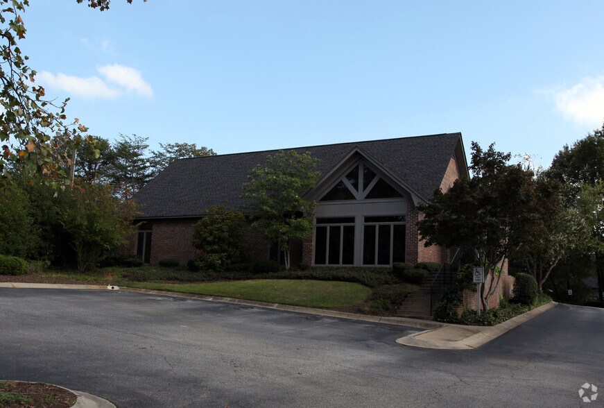 21 Memorial Medical Dr, Greenville, SC à vendre - Photo principale - Image 1 de 8
