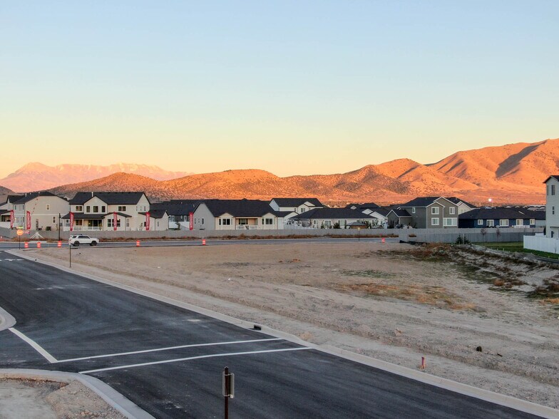 676 Desert Willow dr, Eagle Mountain, UT à vendre - Aérien - Image 2 de 25