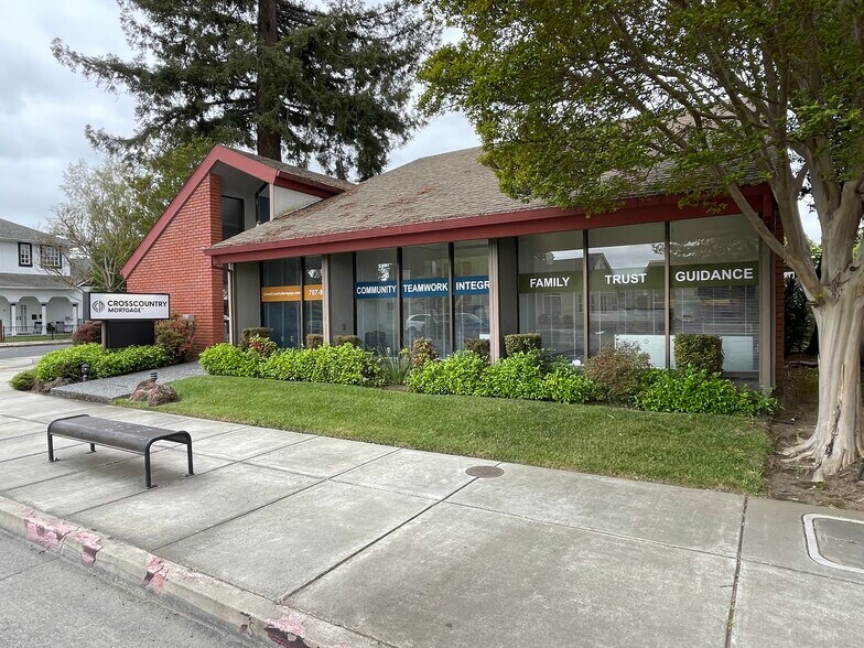 2001 Jefferson St, Napa, CA à louer - Photo du bâtiment - Image 2 de 20