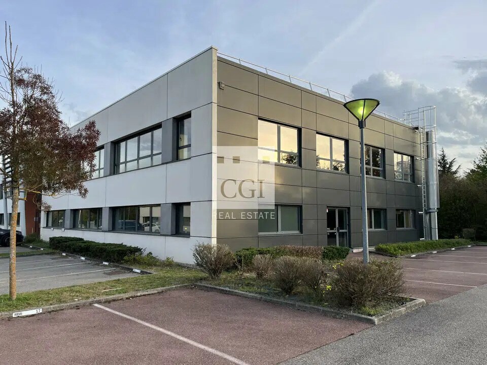 Bureau dans Saint-Priest à louer Photo du bâtiment- Image 1 de 13