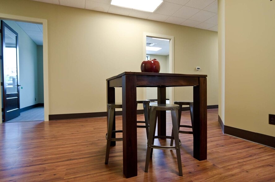 717-719 S Main St, Springfield, TN for lease - Interior Photo - Image 2 of 5