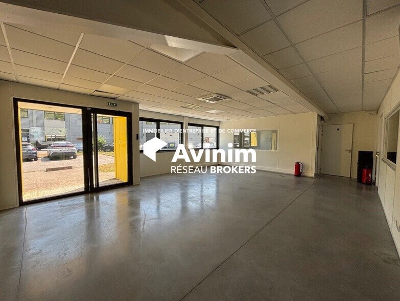 Flex in Échirolles for lease - Interior Photo - Image 3 of 10