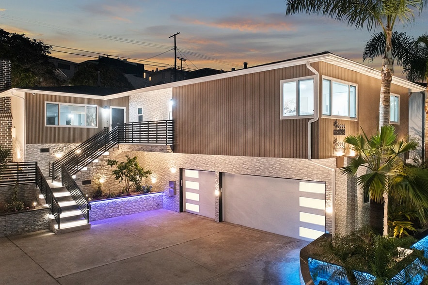 8222 Pershing Dr, Playa Del Rey, CA for sale - Building Photo - Image 3 of 17
