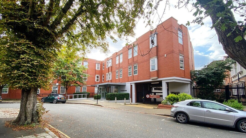 Flanders Rd, Londres à louer - Photo du bâtiment - Image 2 de 4