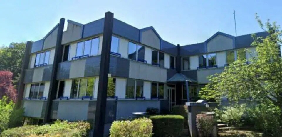 Office in Lissieu for sale - Building Photo - Image 2 of 14