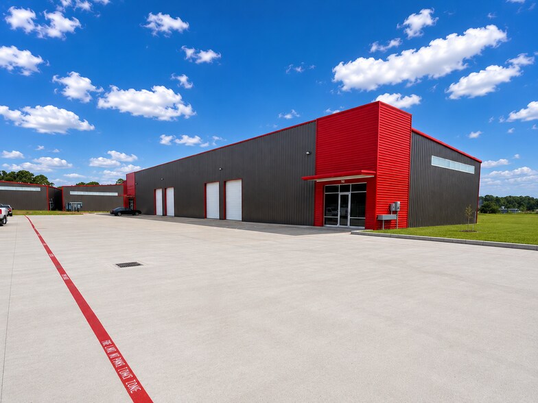 North Freeway Service Rd, Houston, TX for lease - Building Photo - Image 1 of 5