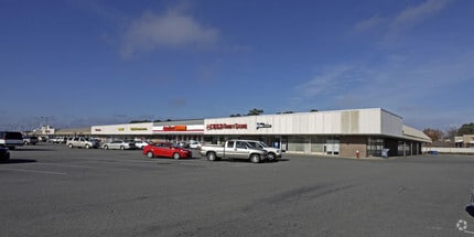 1100 Armory Dr, Franklin, VA for lease Building Photo- Image 2 of 3