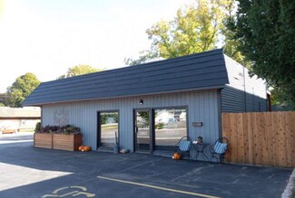 More details for 230 E Green Bay St, Shawano, WI - Retail for Sale