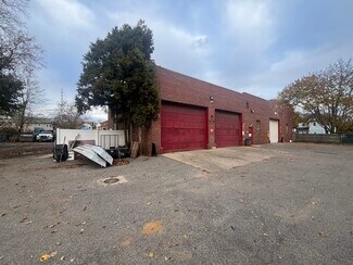 Plus de détails pour 249 Broadway, Amityville, NY - Industriel à louer