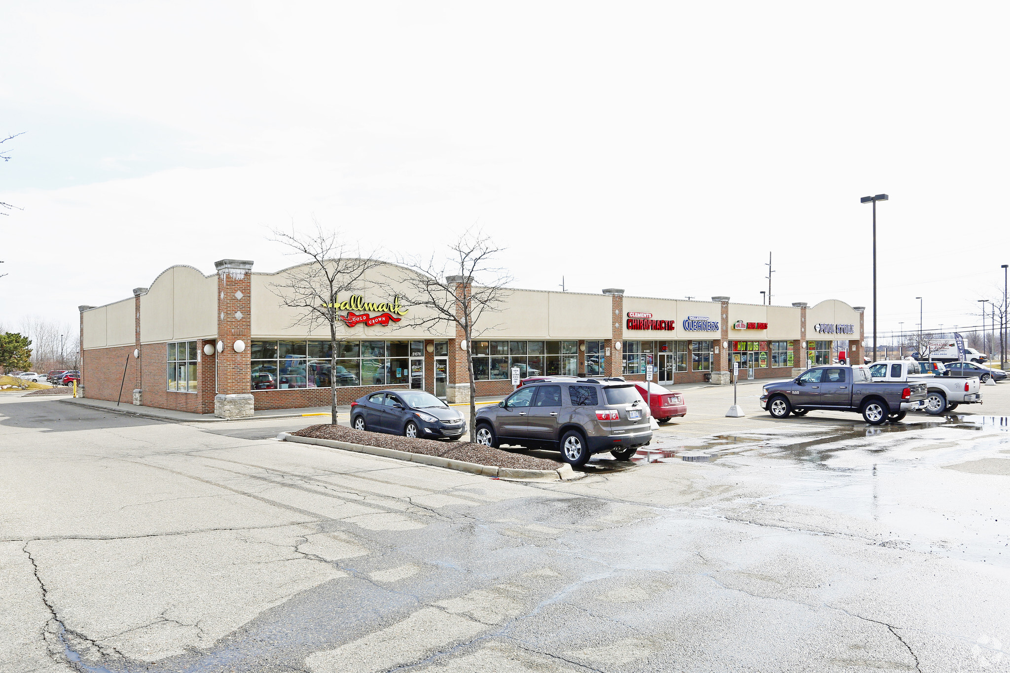 51020-51076 Hayes Rd, Macomb Township, MI for sale Primary Photo- Image 1 of 1