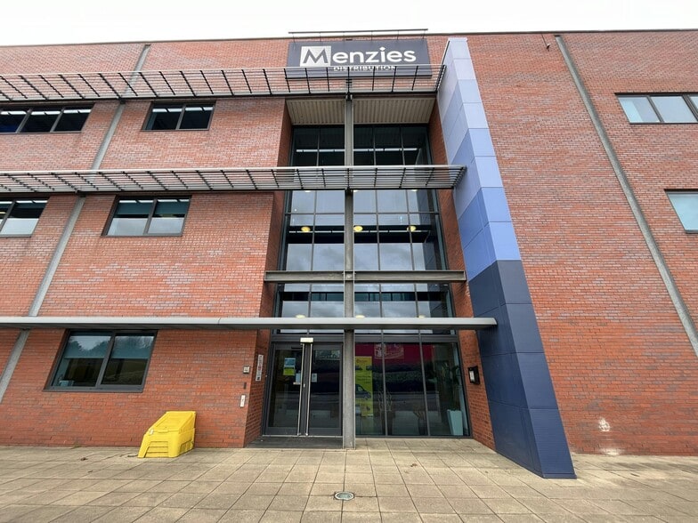 Tuscany Way, Normanton à louer - Photo du bâtiment - Image 3 de 3