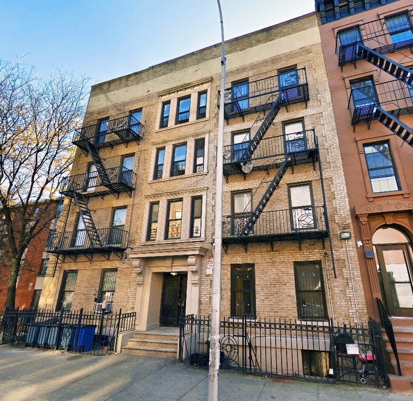 340 Clifton Pl, Brooklyn, NY à vendre Photo principale- Image 1 de 5
