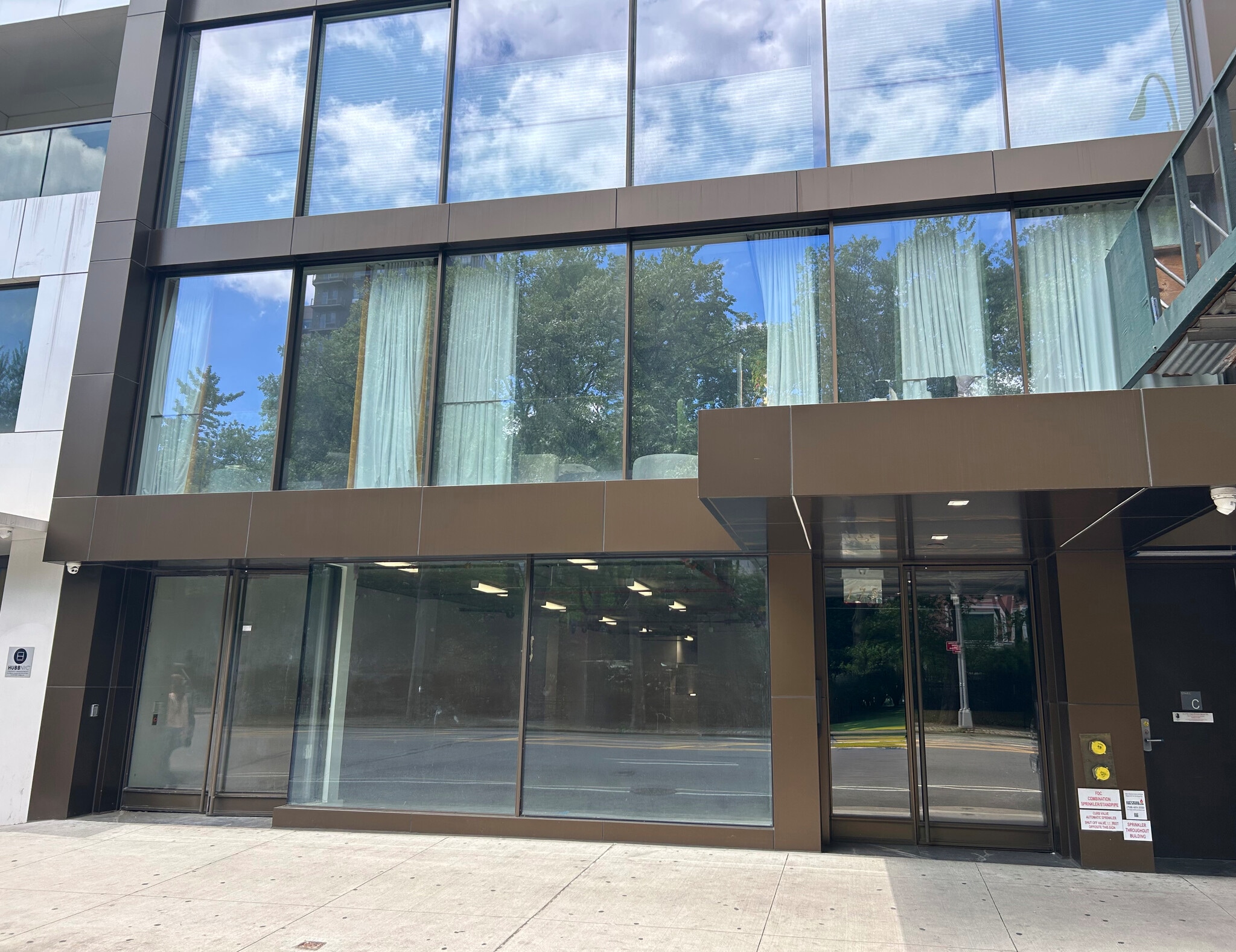 175 Chrystie St, New York, NY for lease Building Photo- Image 1 of 9