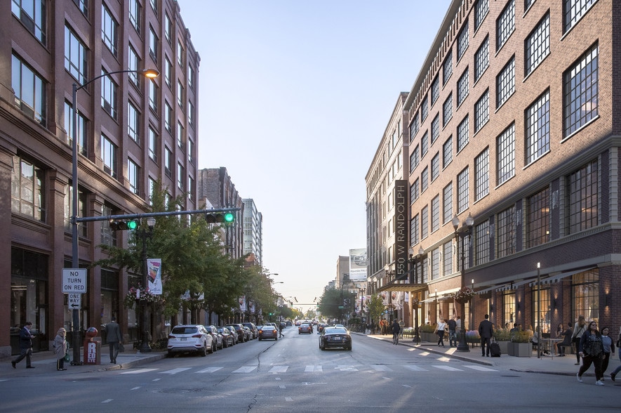 550 W Randolph St, Chicago, IL for lease - Building Photo - Image 3 of 11