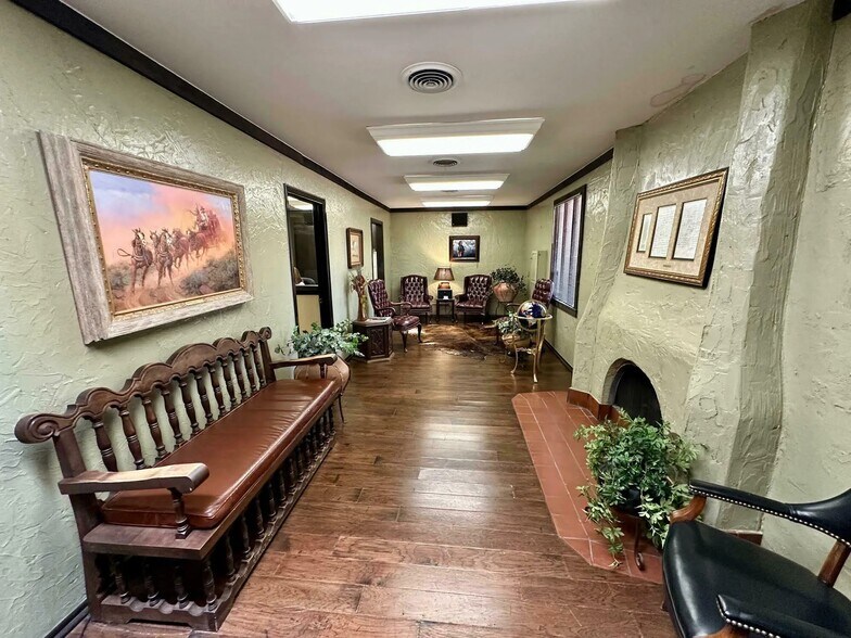 612 S VAN BUREN ST & 408 SW 7TH portefeuille de 2 propriétés à vendre sur LoopNet.ca - Photo intérieure - Image 3 de 18