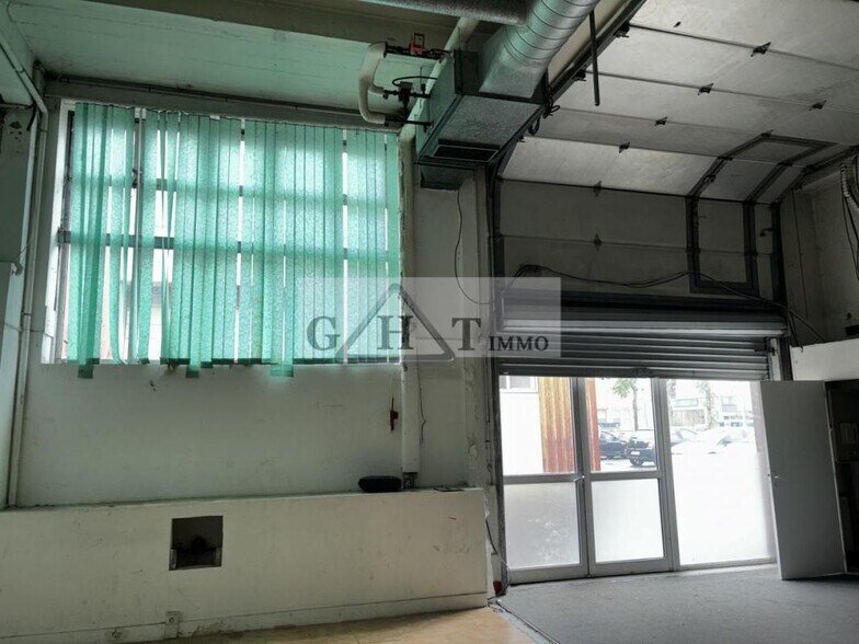 Industrial in Saint-Maur-des-Fossés for lease - Interior Photo - Image 3 of 6