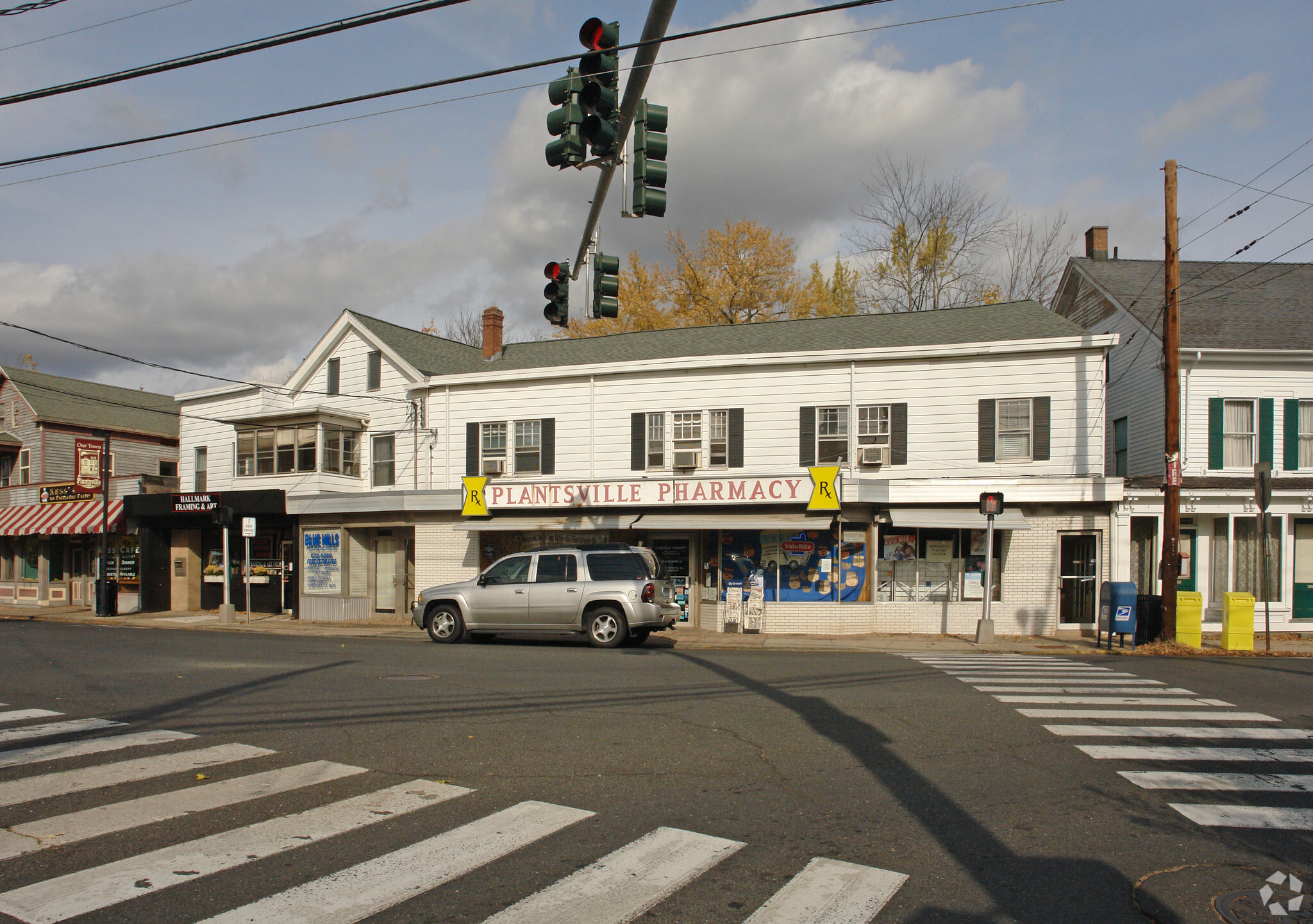 1 W Main St, Plantsville, CT à vendre Photo principale- Image 1 de 1